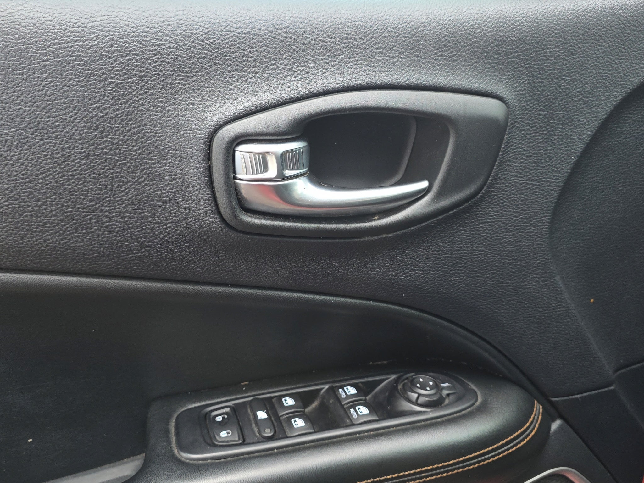 2020 Jeep COMPASS 5 PTS LIMITED PREMIUM TA AAC AUT PIEL QCP GPS RA-18