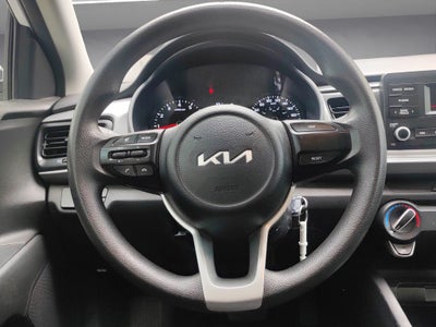 2023 Kia RIO 4 PTS L TA VE R-15