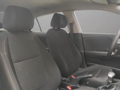 2023 Kia RIO 4 PTS L TA VE R-15