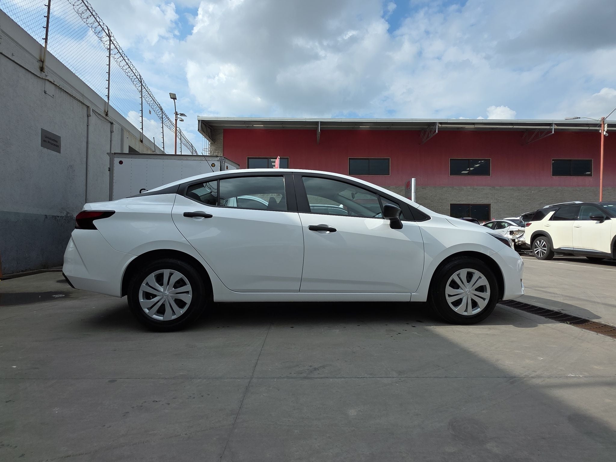 2024 Nissan VERSA 4P SENSE L41.6 AUT