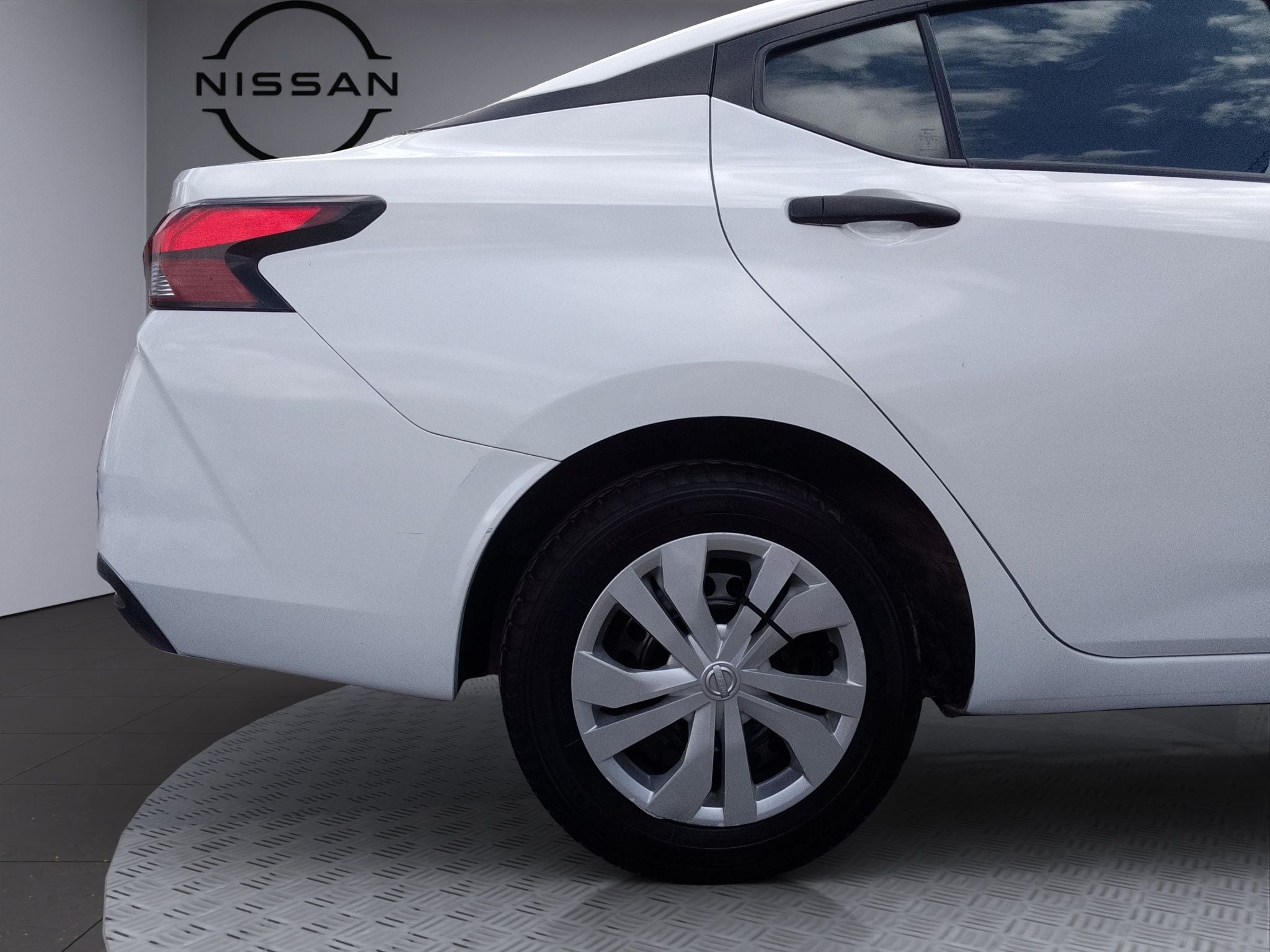 2023 Nissan Versa 1.6 Sense At