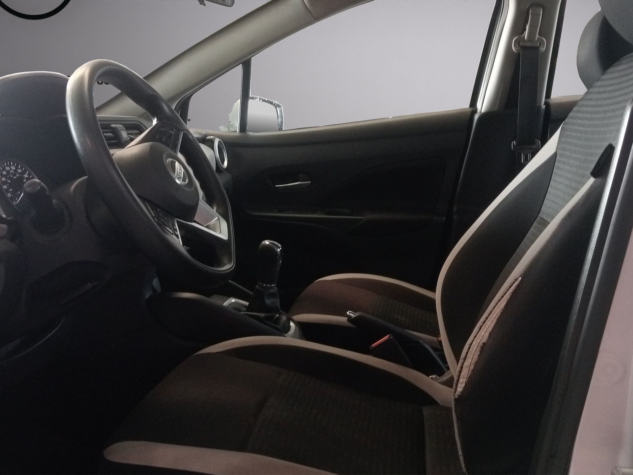 2022 Nissan Versa 1.6 Advance Mt