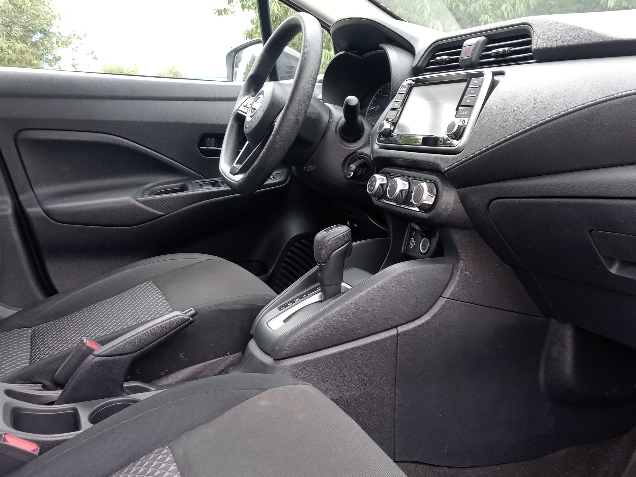2024 Nissan VERSA 4P SENSE L41.6 AUT