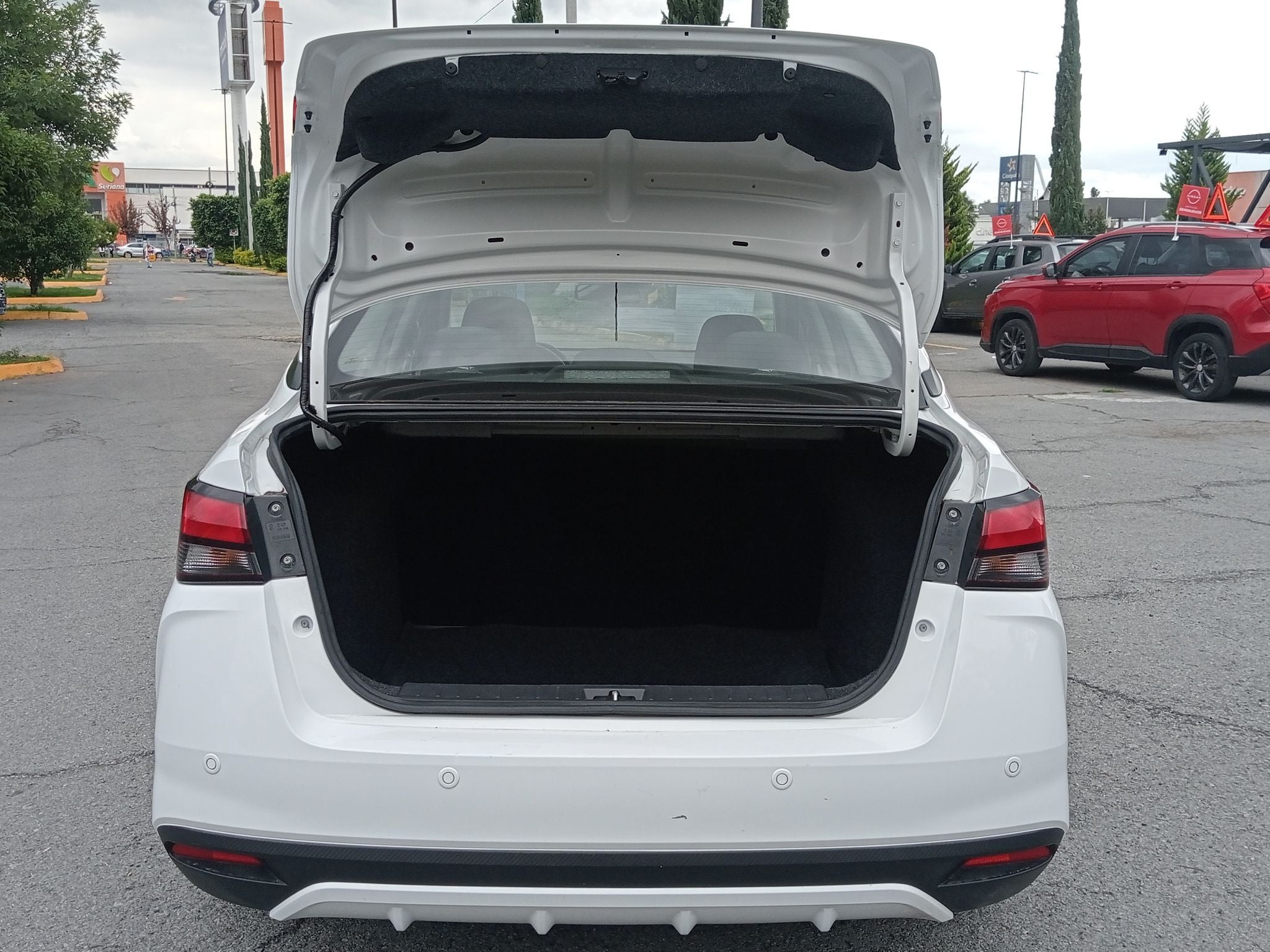 2024 Nissan VERSA 4P SENSE L41.6 AUT