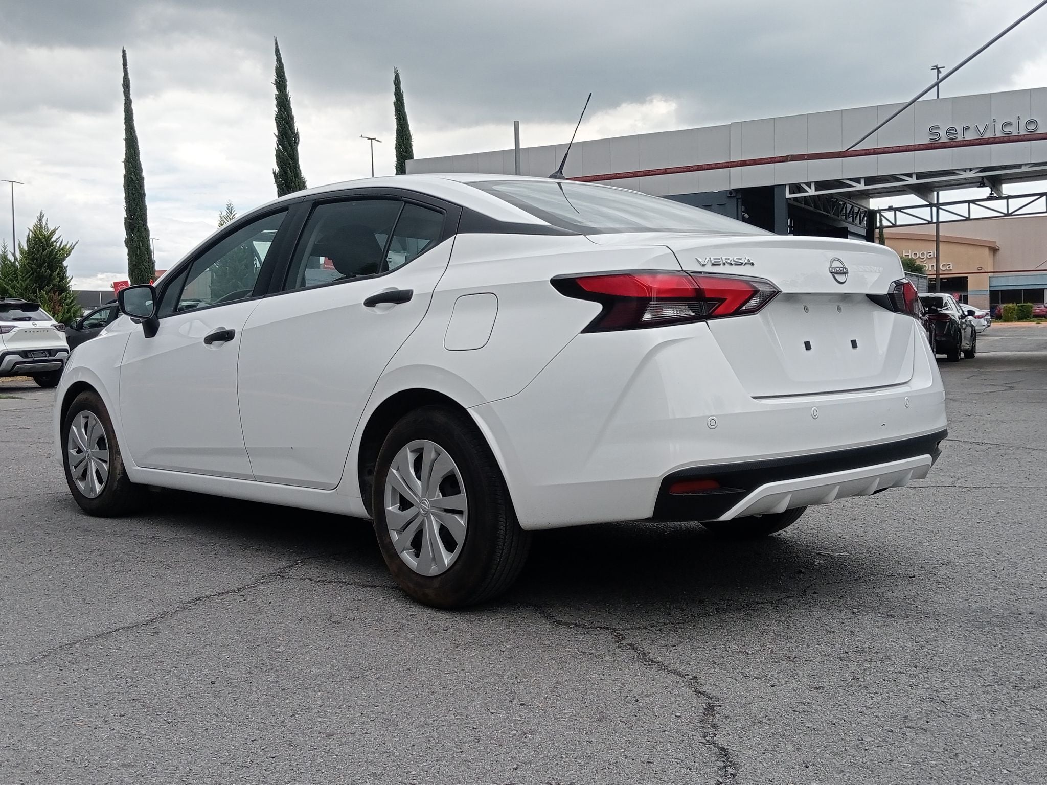 2024 Nissan VERSA 4P SENSE L41.6 AUT