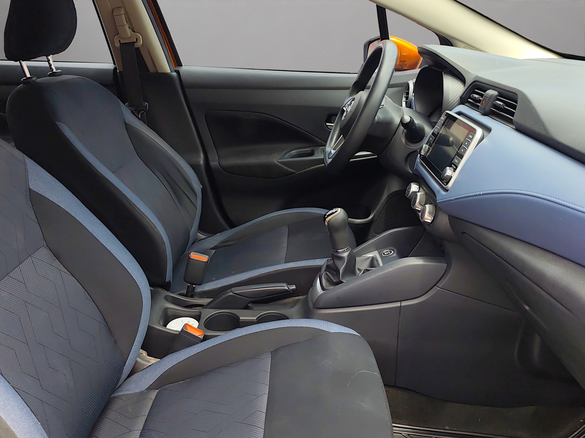 2023 Nissan VERSA 4P ADVANCE L41.6 MAN