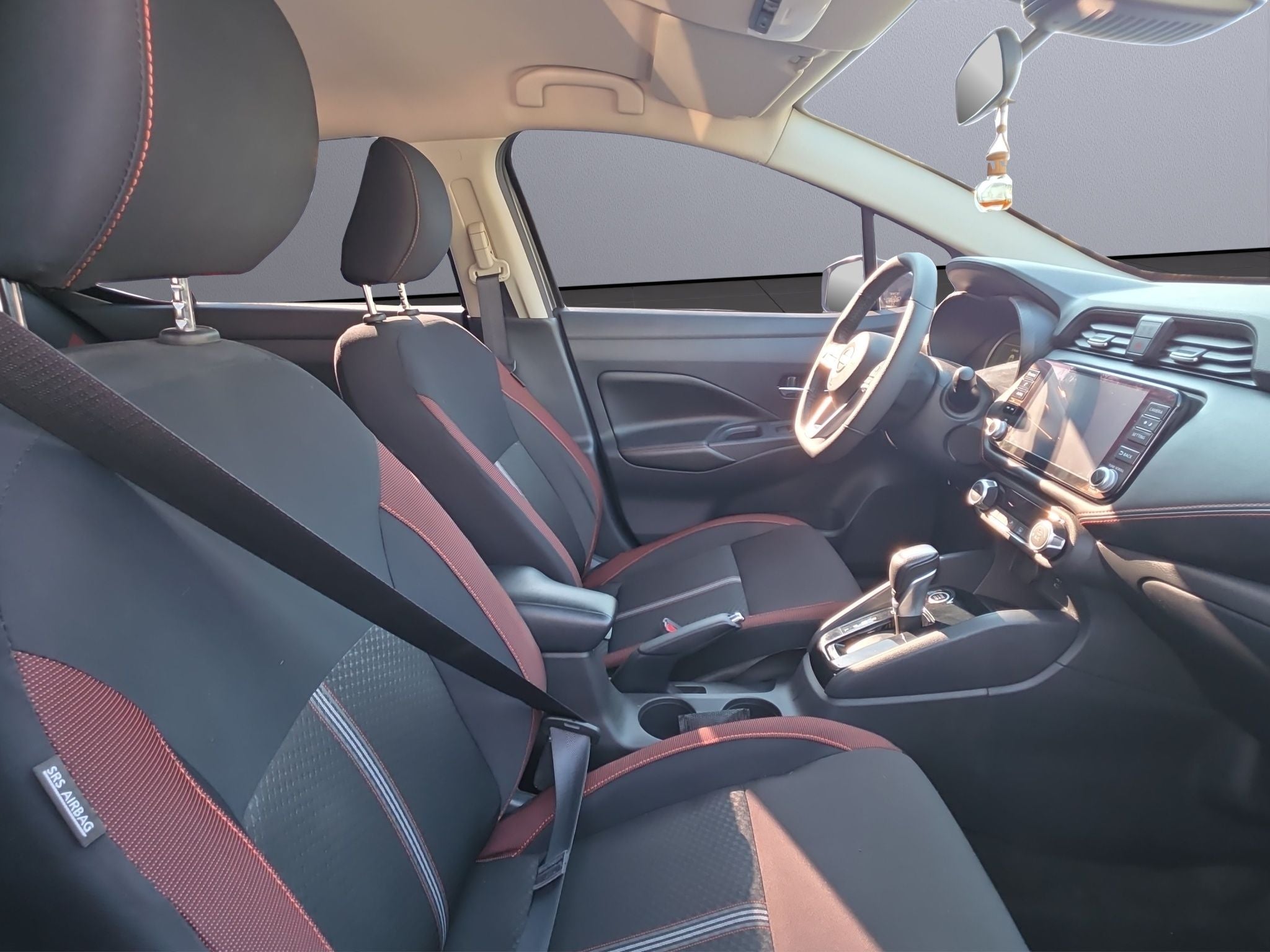 2025 Nissan Versa 1.6 SR At