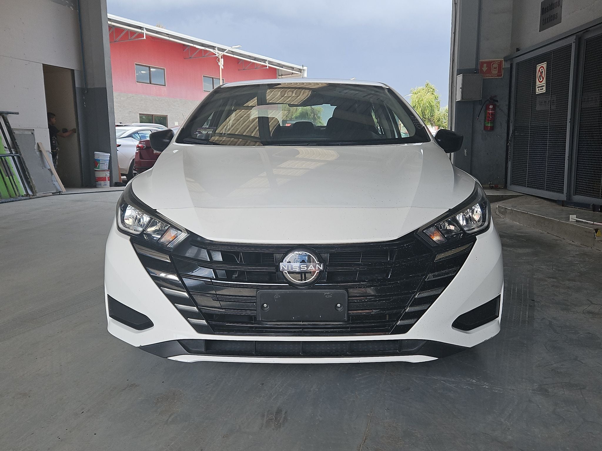 2024 Nissan VERSA 4P SENSE L41.6 AUT