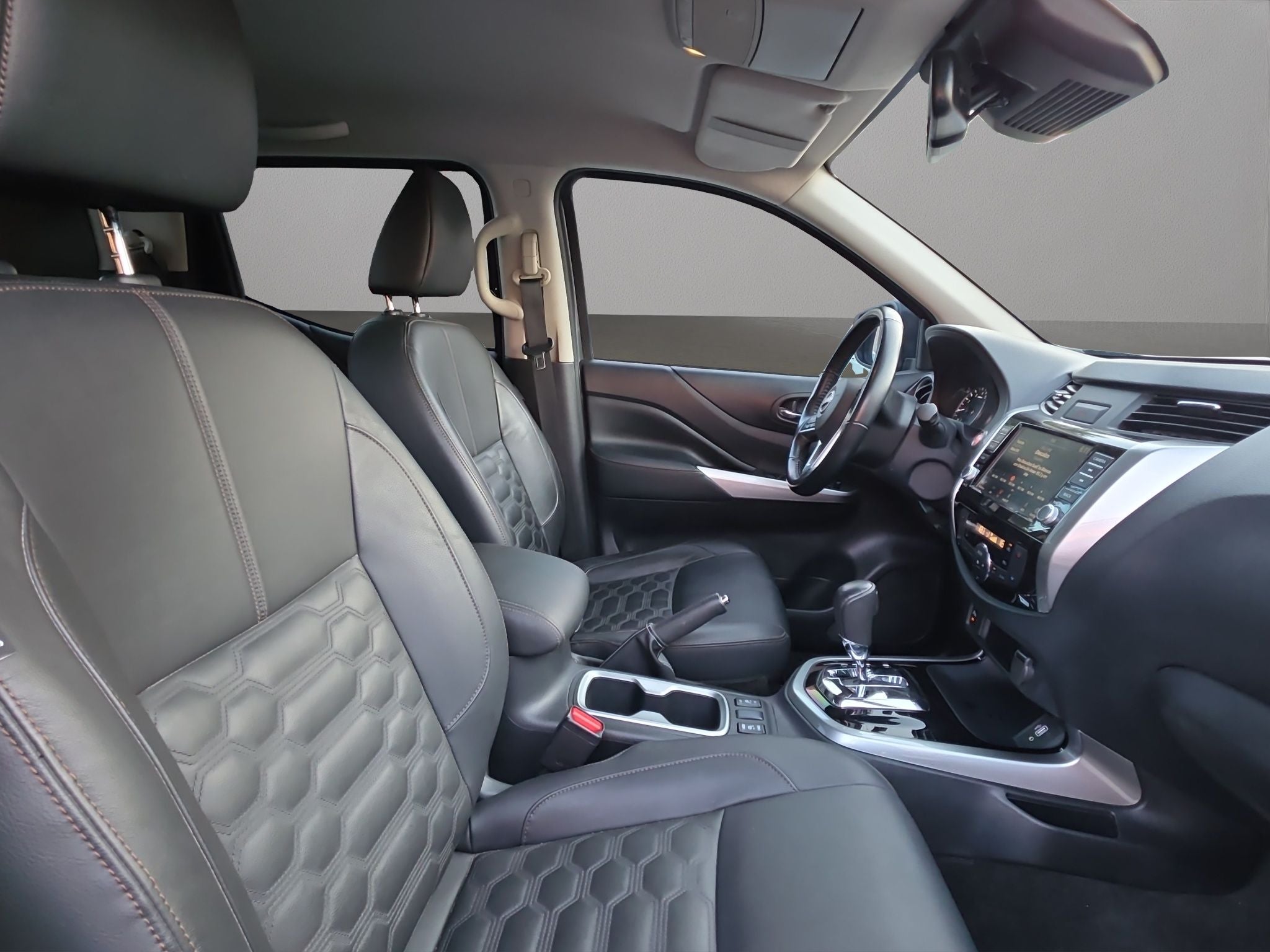 2024 Nissan Frontier 2.5 Le Platinum At