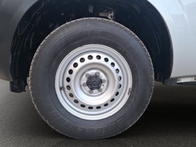 2022 Nissan NP300 2 PTS ESTACAS TM6 AAC