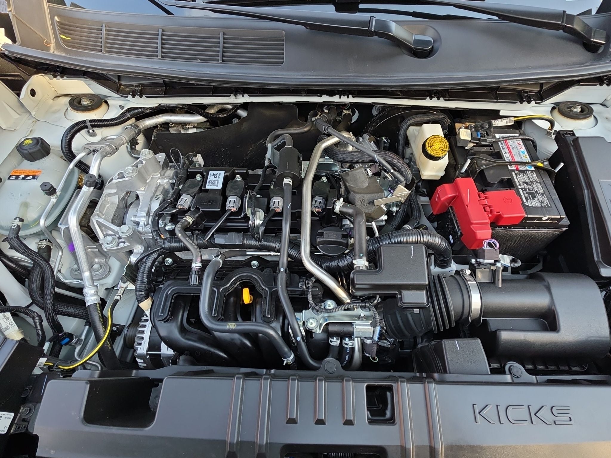 2025 Nissan Kicks 2.0 Platinum At