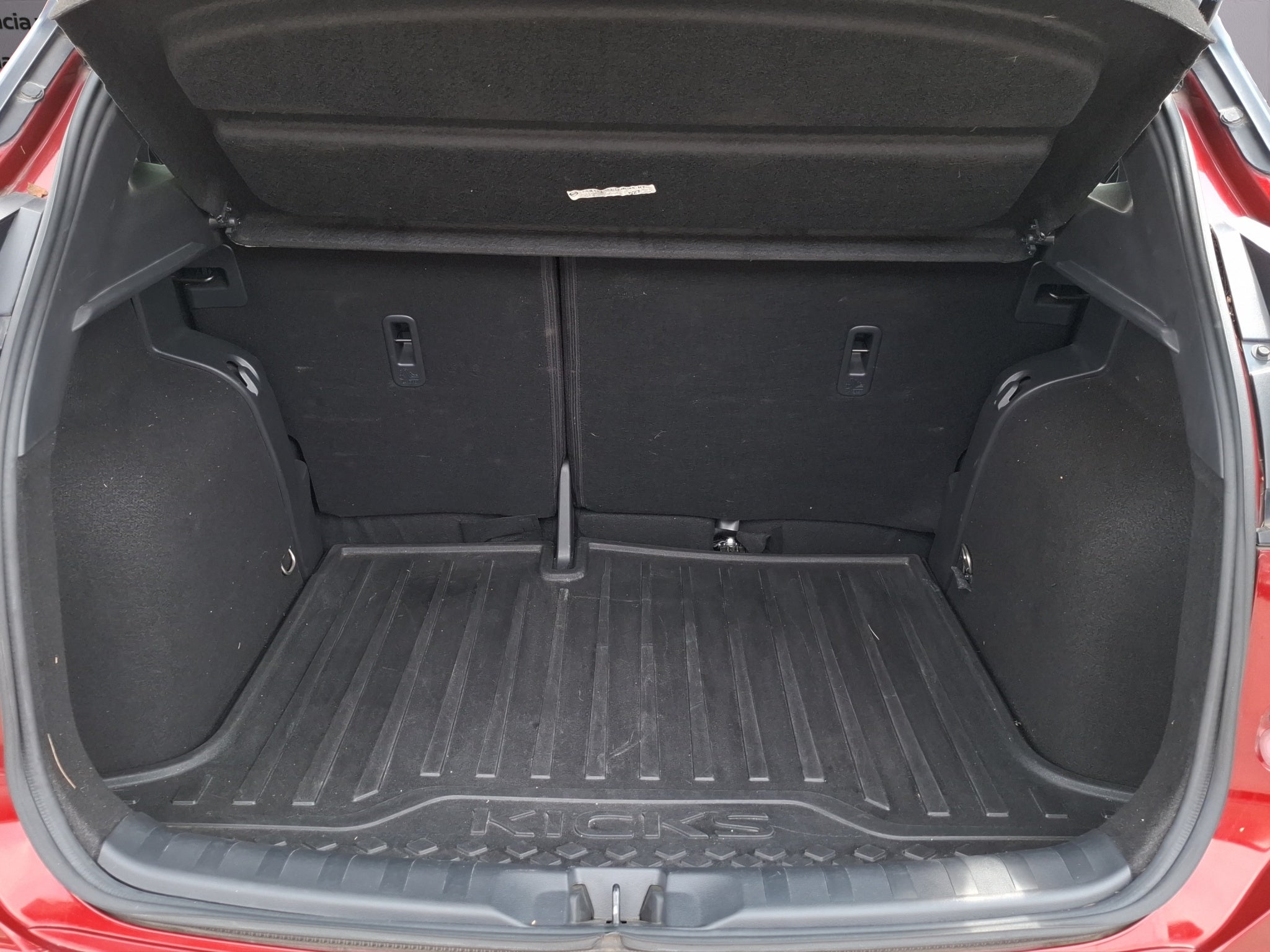 2022 Nissan KICKS 5 PTS PLATINUM 16L TA AAC AUT PIEL GPS RA-18