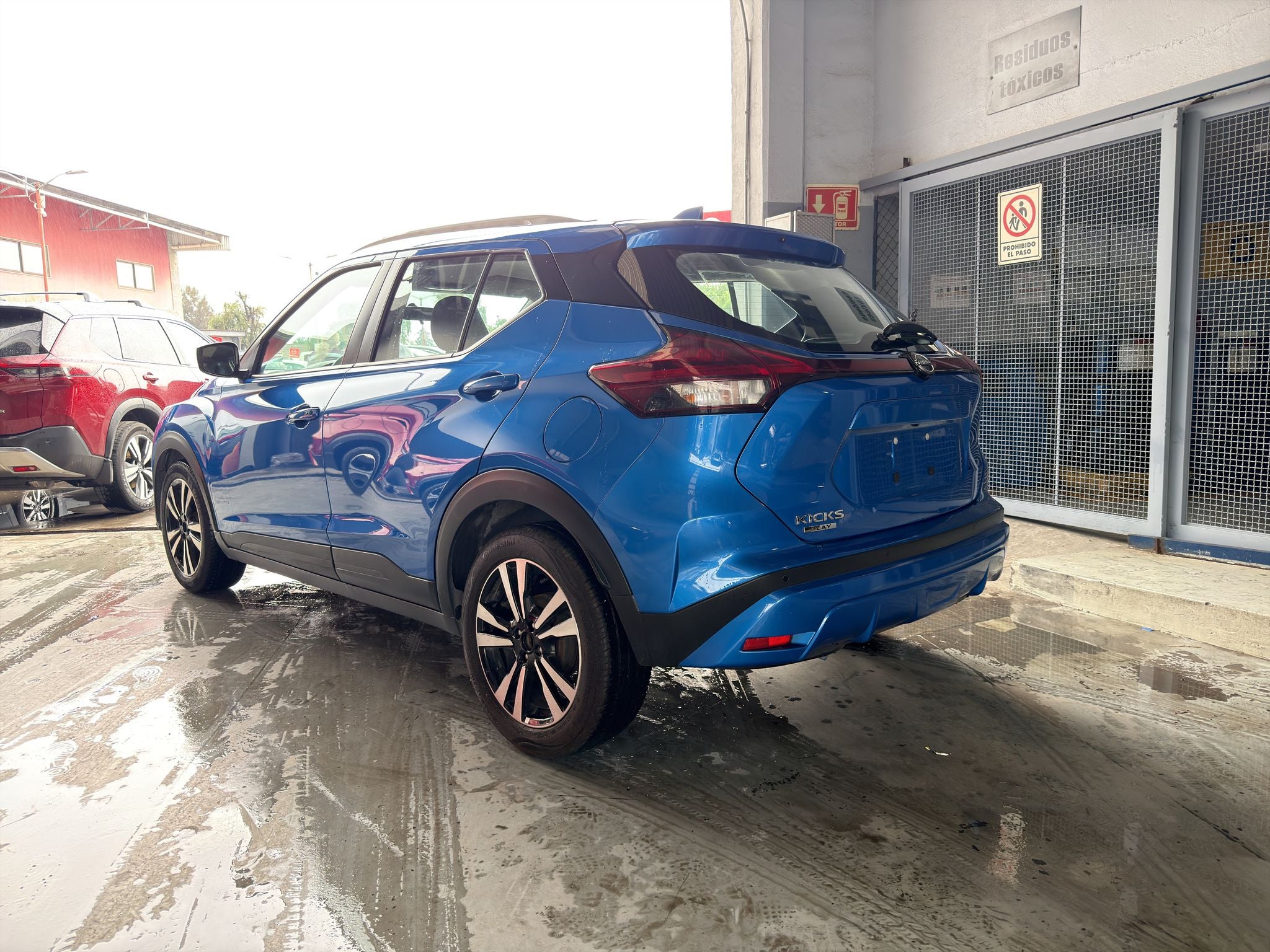 2024 Nissan KICKS PLAY ADVANCE CVT