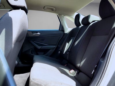 2019 Volkswagen JETTA 4 PTS TRENDLINE TA R-16