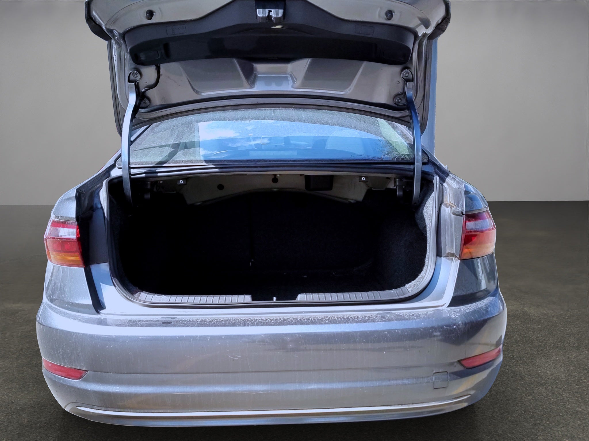 2019 Volkswagen JETTA 4 PTS TRENDLINE TA R-16
