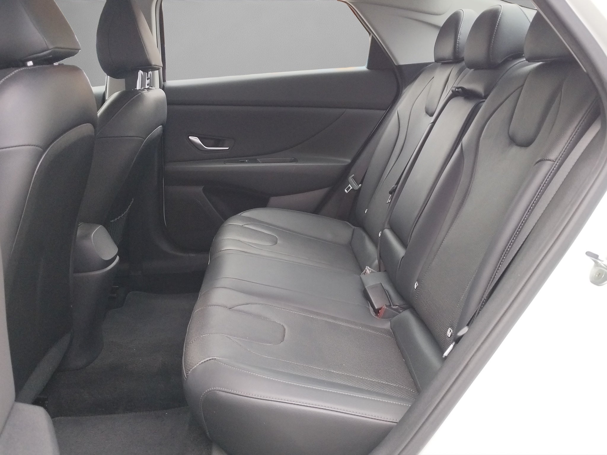 2023 Hyundai ELANTRA 4 PTS LIMITED TECH 20L TA AAC AUT PIEL QC XENON GPS RA-17