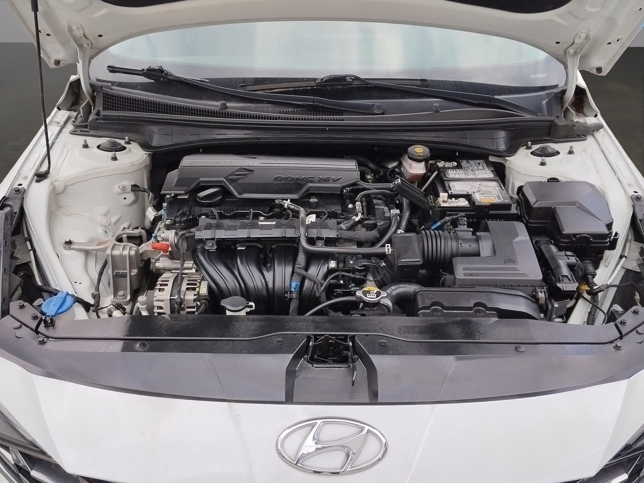 2023 Hyundai ELANTRA 4 PTS LIMITED TECH 20L TA AAC AUT PIEL QC XENON GPS RA-17