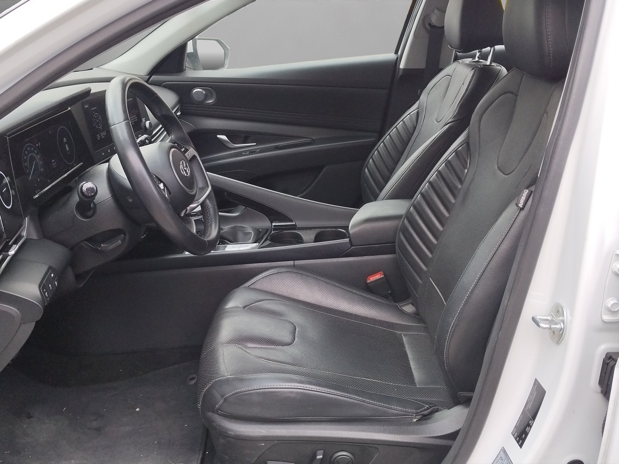 2023 Hyundai ELANTRA 4 PTS LIMITED TECH 20L TA AAC AUT PIEL QC XENON GPS RA-17