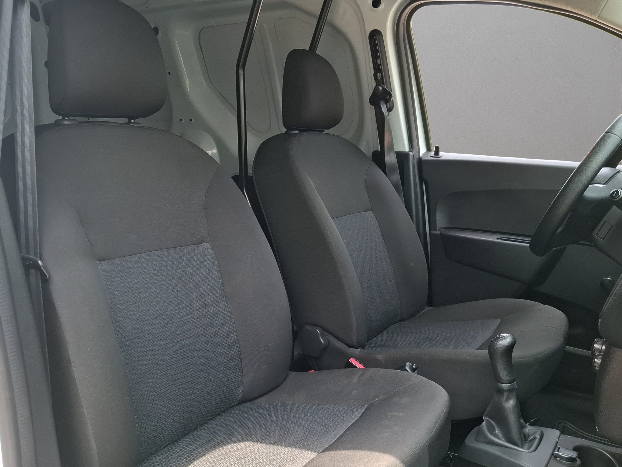 2024 RENAULT KANGOO 5P INTENSE L41.6 MAN