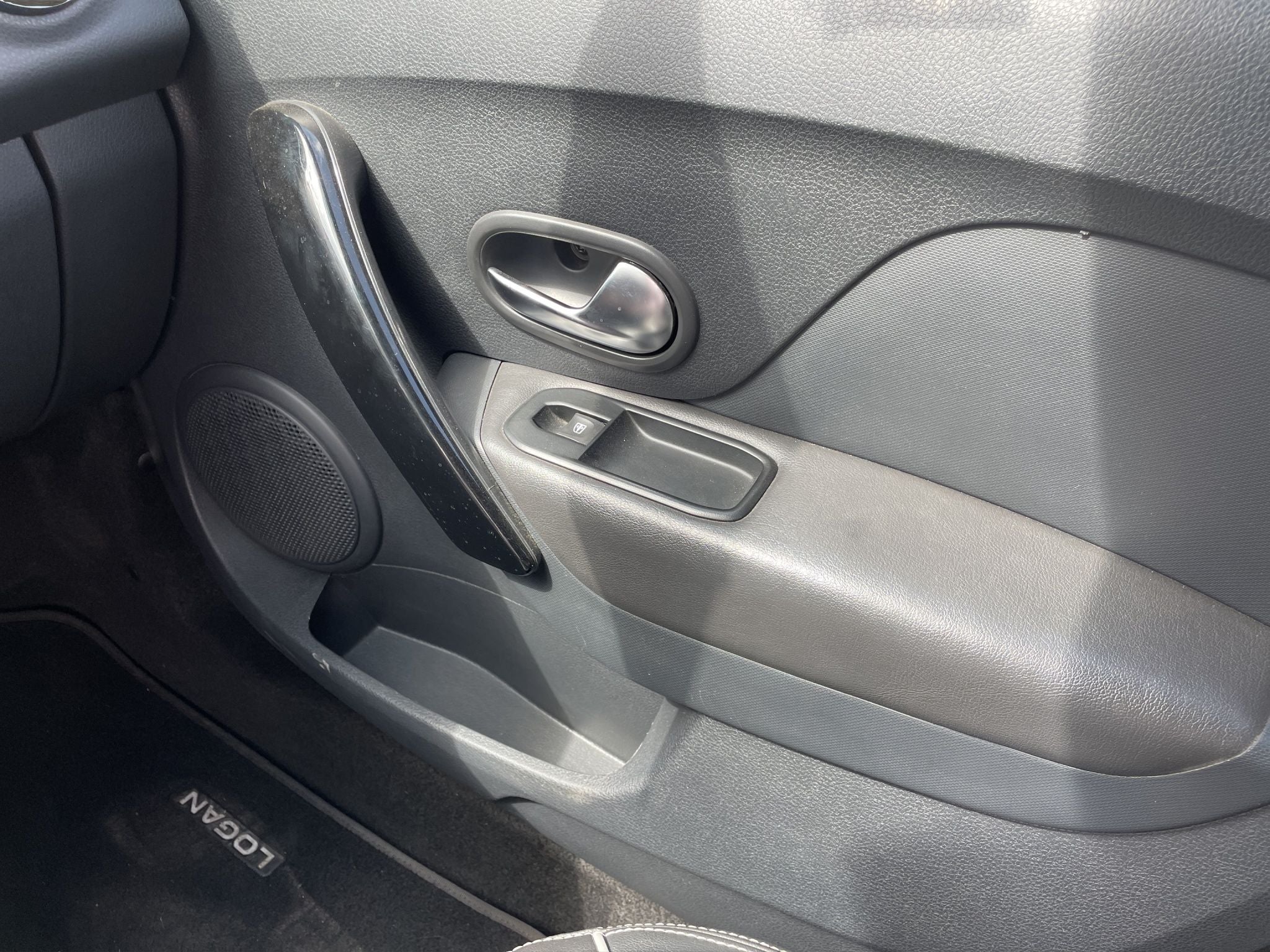 2023 Renault Logan 1.6 Intens At