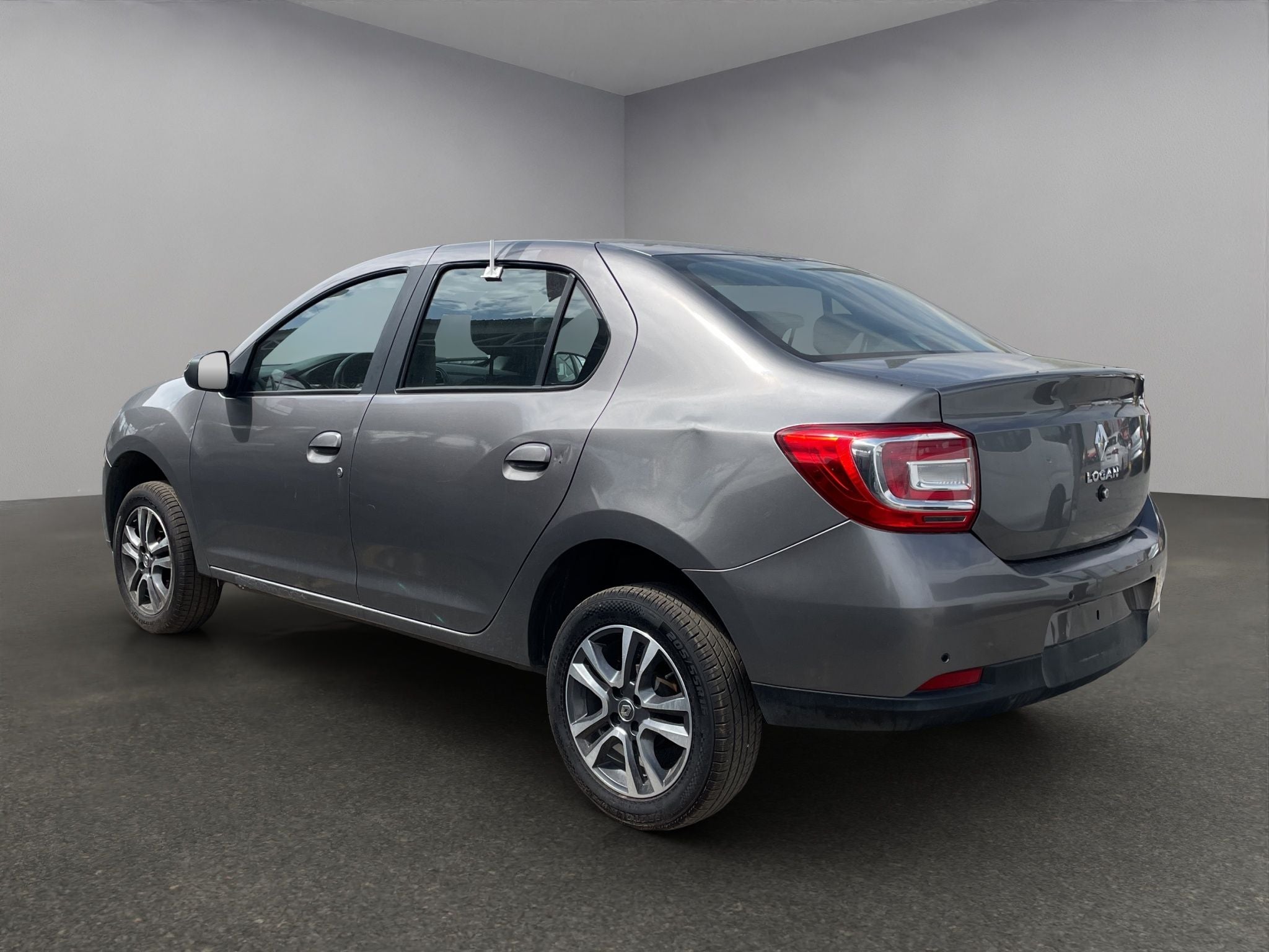 2023 Renault Logan 1.6 Intens At