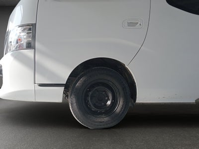 2022 Nissan Urvan 2.5 15 Pas Amplia Aa Mt