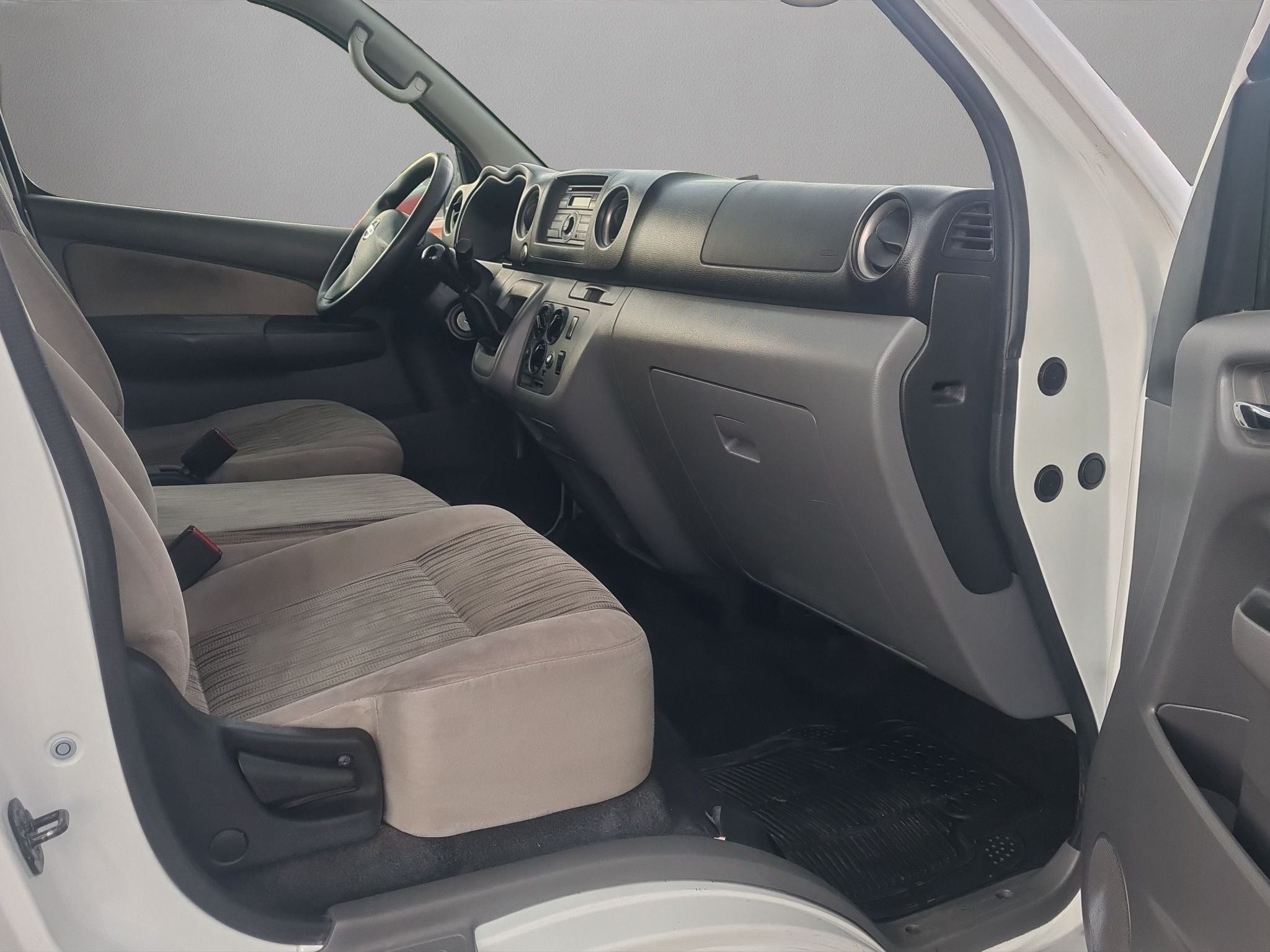 2020 Nissan Urvan 2.5 15 Pas Amplia Aa Mt