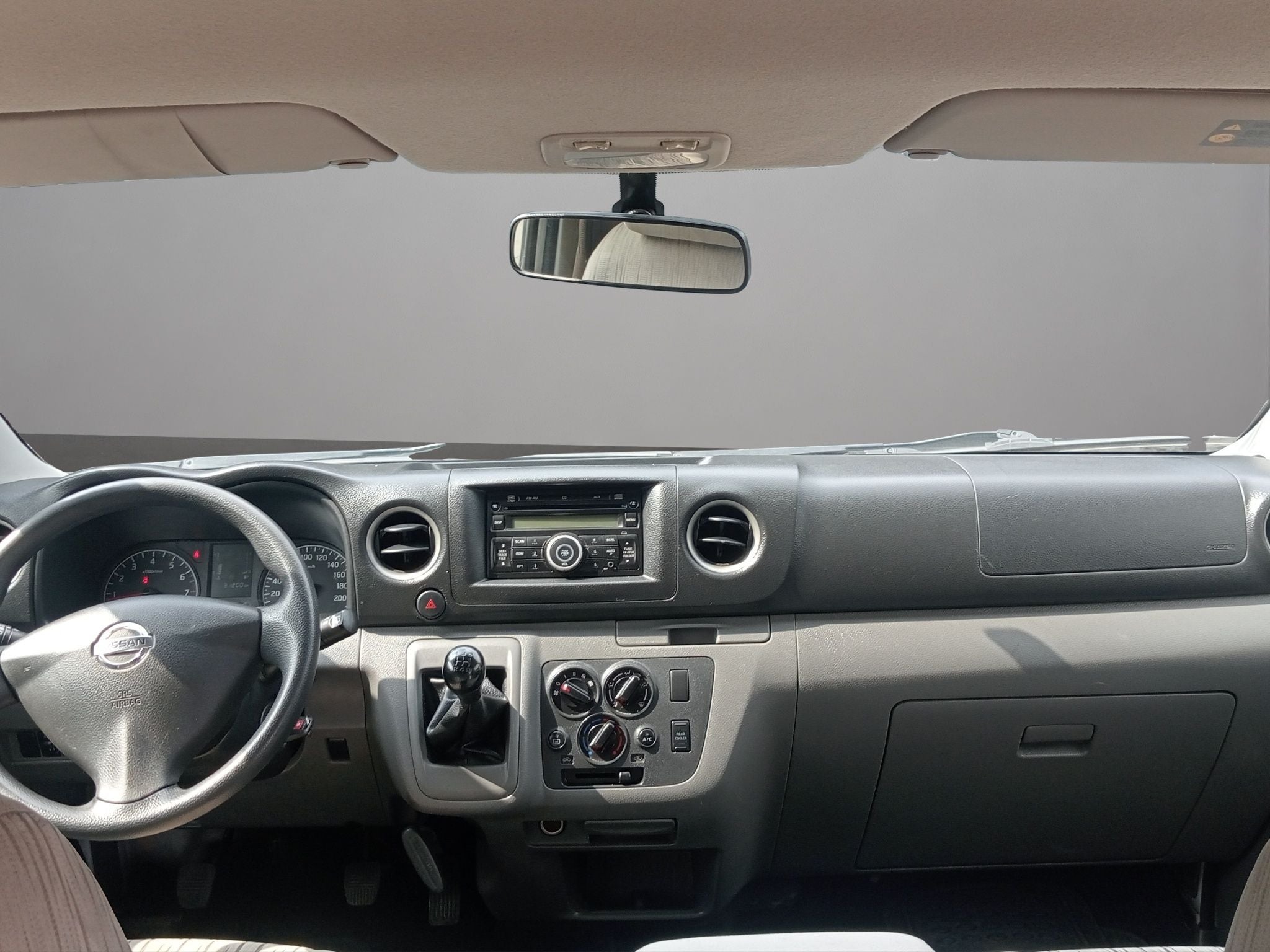 2022 Nissan Urvan 2.5 15 Pas Amplia Aa Mt