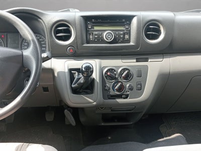 2022 Nissan Urvan 2.5 15 Pas Amplia Aa Mt