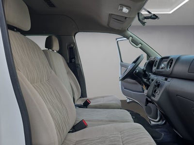 2022 Nissan Urvan 2.5 15 Pas Amplia Aa Mt