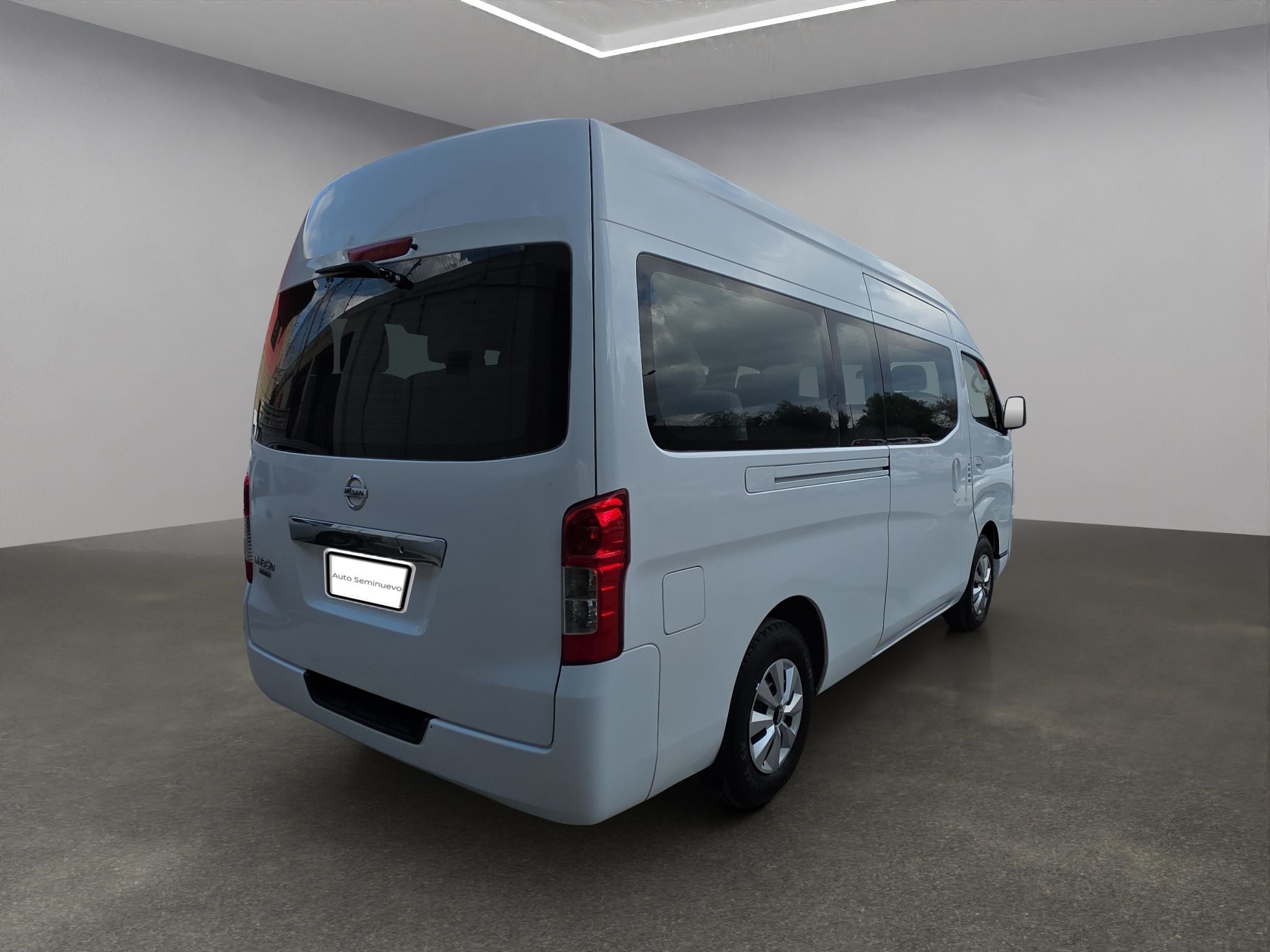 2022 Nissan Urvan 2.5 15 Pas Amplia Aa Mt