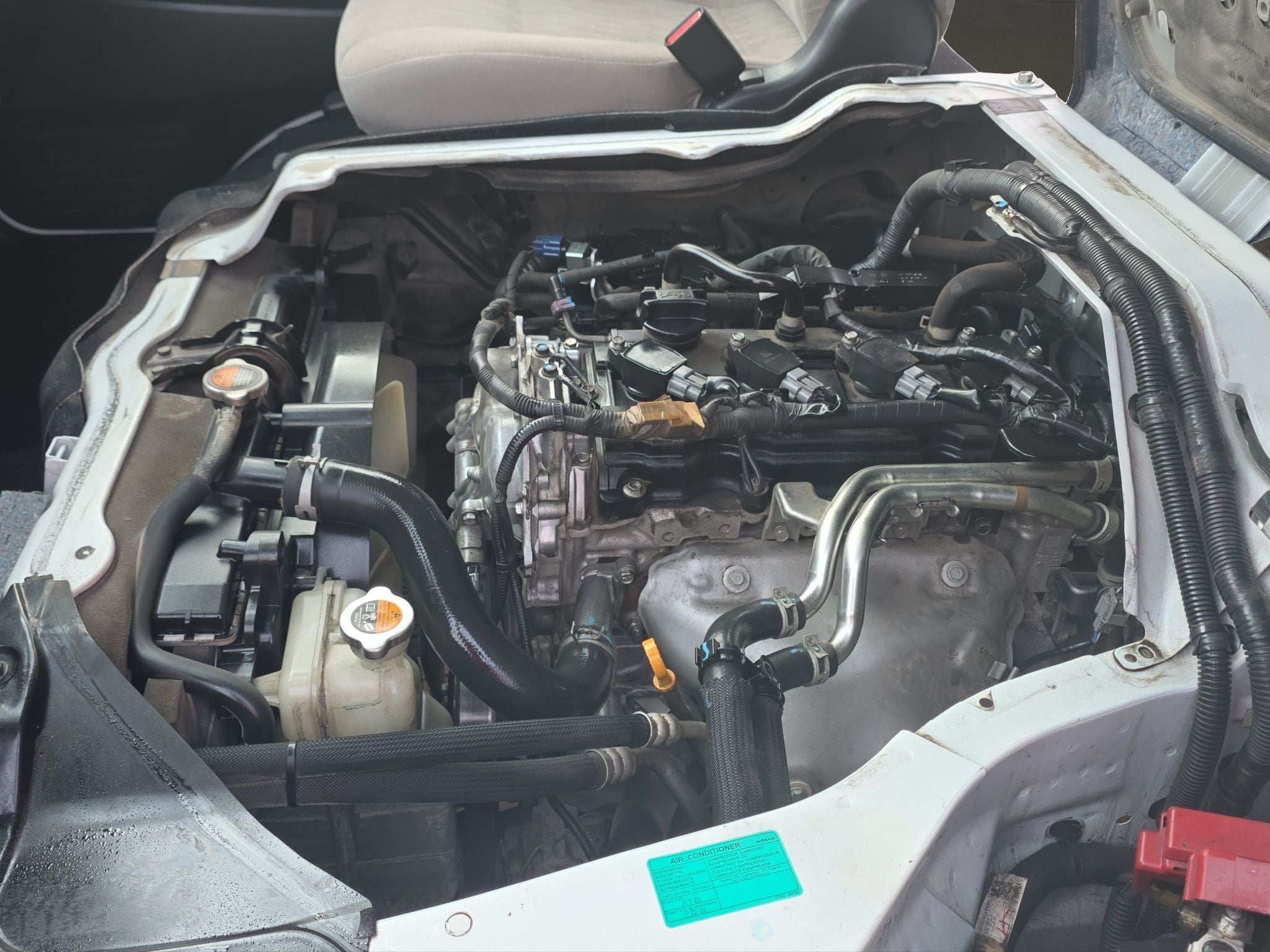 2024 Nissan Urvan 2.5 14 Pasajeros Amplia AA Mt