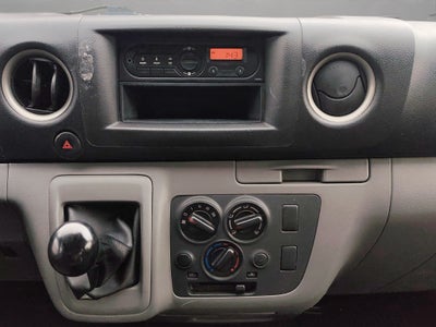 2021 Nissan URVAN 4 PTS AMPLIA TM5 AAC
