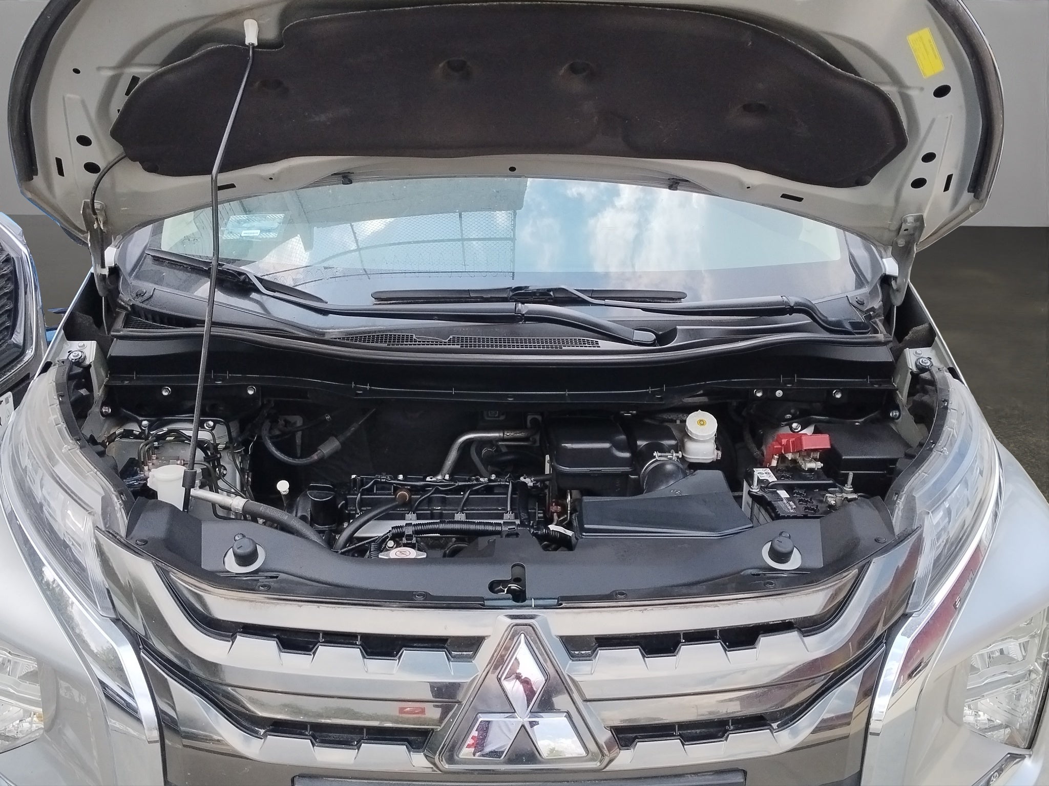 2023 Mitsubishi XPANDER XPANDER CROSS LIMITED AUT 1.5L 4CIL