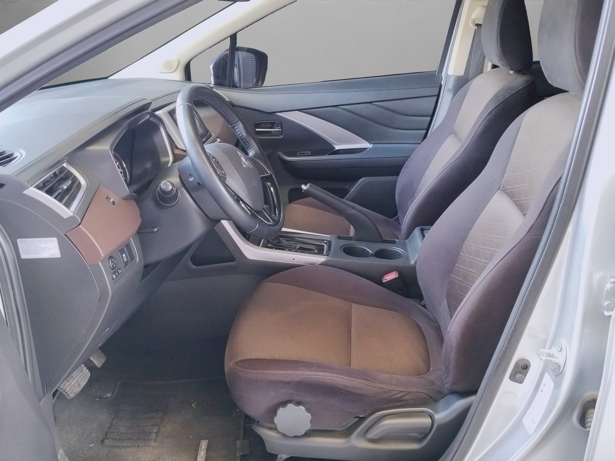 2023 Mitsubishi XPANDER XPANDER CROSS LIMITED AUT 1.5L 4CIL