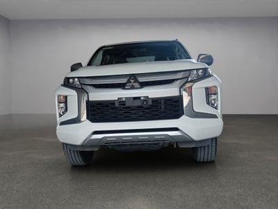 2022 Mitsubishi L200 2.4 GLX 4x2 Mt
