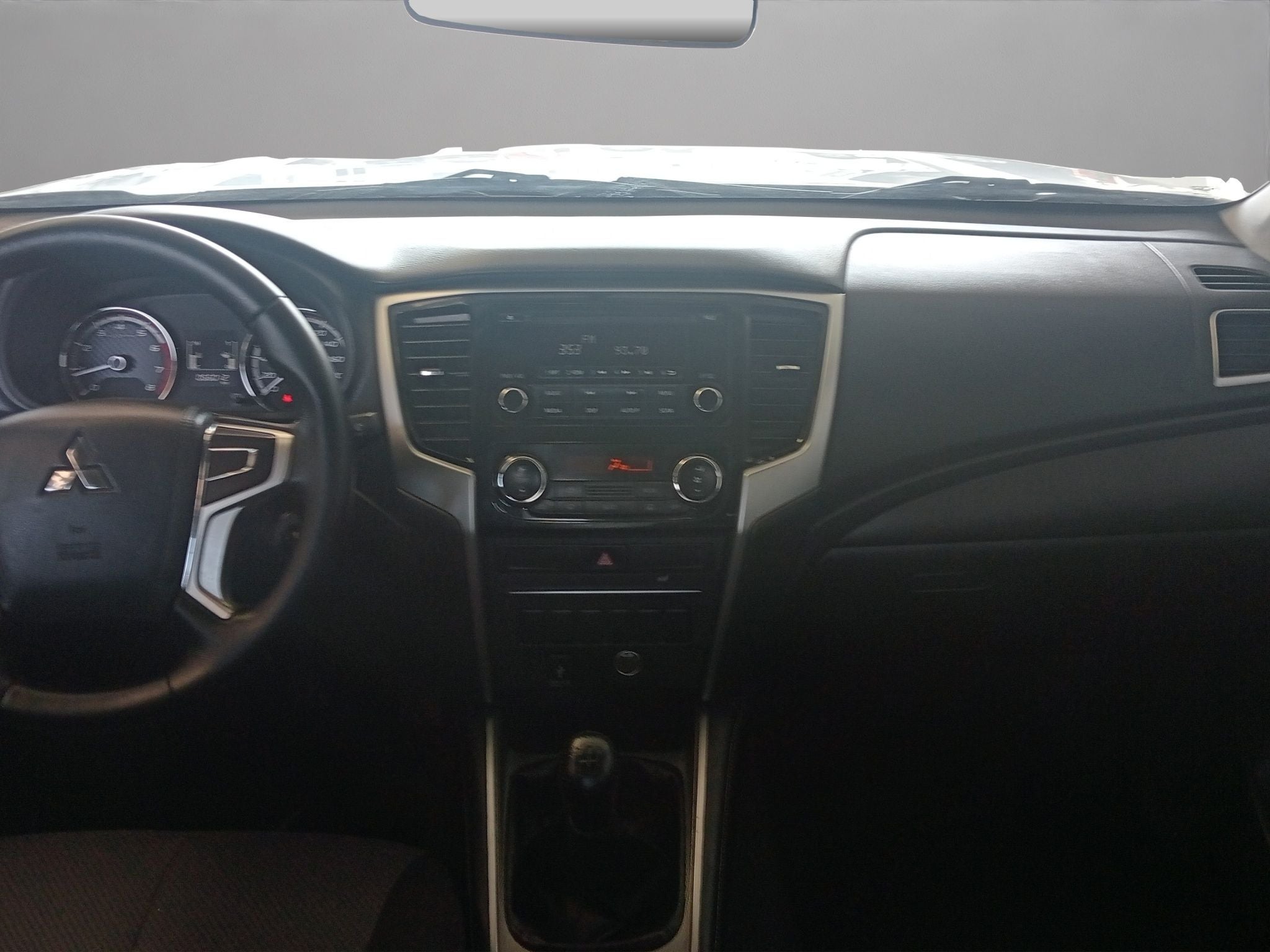 2022 Mitsubishi L200 2.4 GLX 4x2 Mt