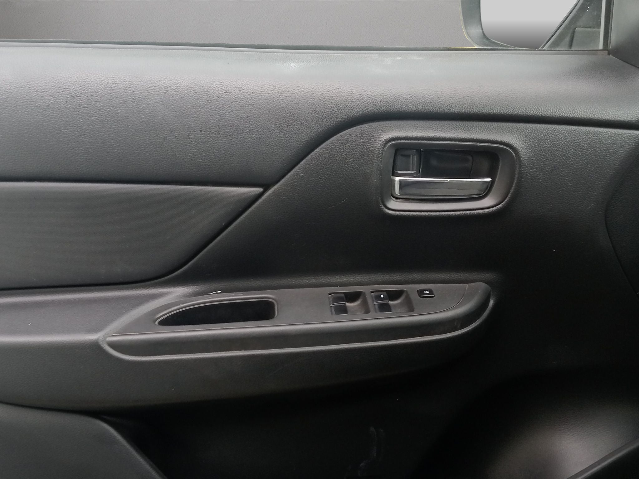 2023 Mitsubishi L200 2.4 Glx Cabina Doble 4x2 Mt