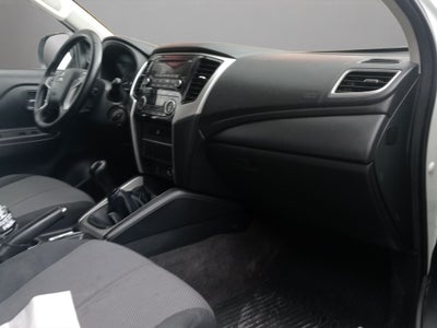 2023 Mitsubishi L200 2.4 Glx Cabina Doble 4x2 Mt