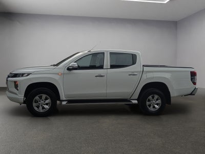 2023 Mitsubishi L200 2.4 Glx Cabina Doble 4x2 Mt