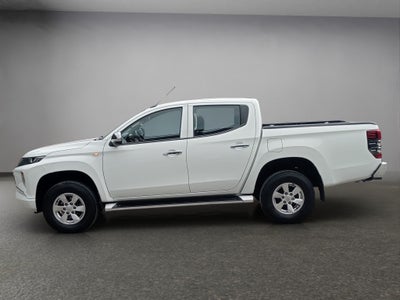 2022 Mitsubishi L200 2.4 Glx Cabina Doble 4x2 Mt