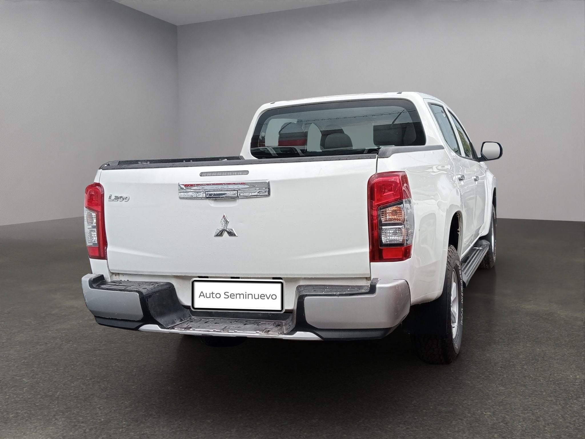 2023 Mitsubishi L200 2.4 Glx Cabina Doble 4x2 Mt