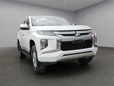 2023 Mitsubishi L200 2.4 Glx Cabina Doble 4x2 Mt