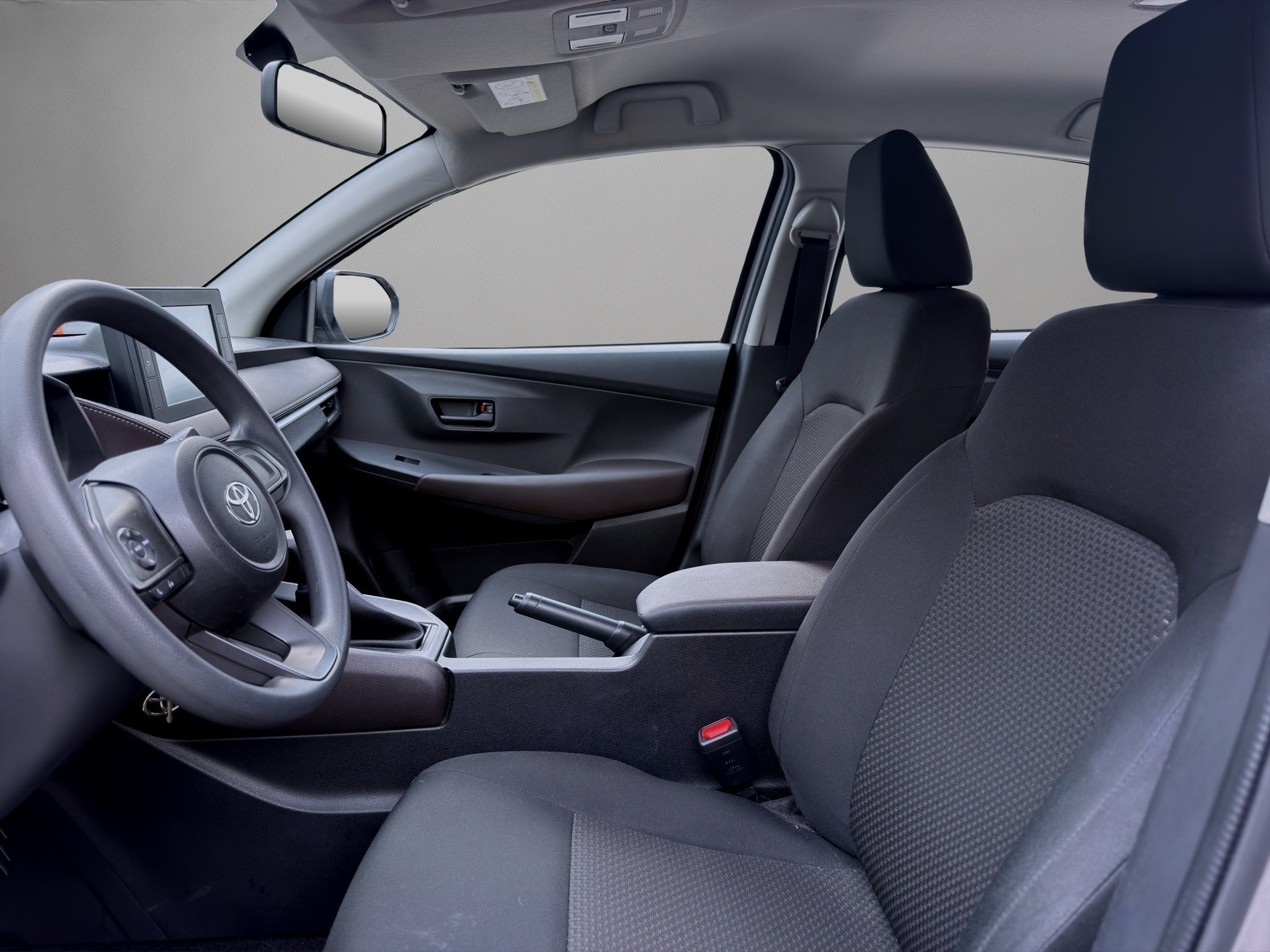 2025 Toyota YARIS 4P SEDAN BASE L41.5 AUT